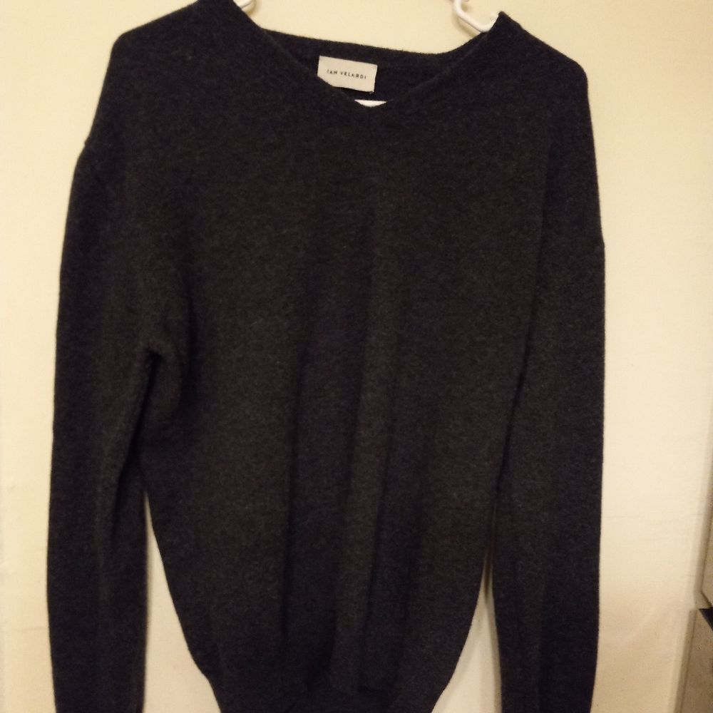 IAN VELARDI cashmere sweater